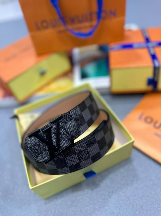 Louis Vuitton 40mm Reversible Belt with LV Initiales buckle