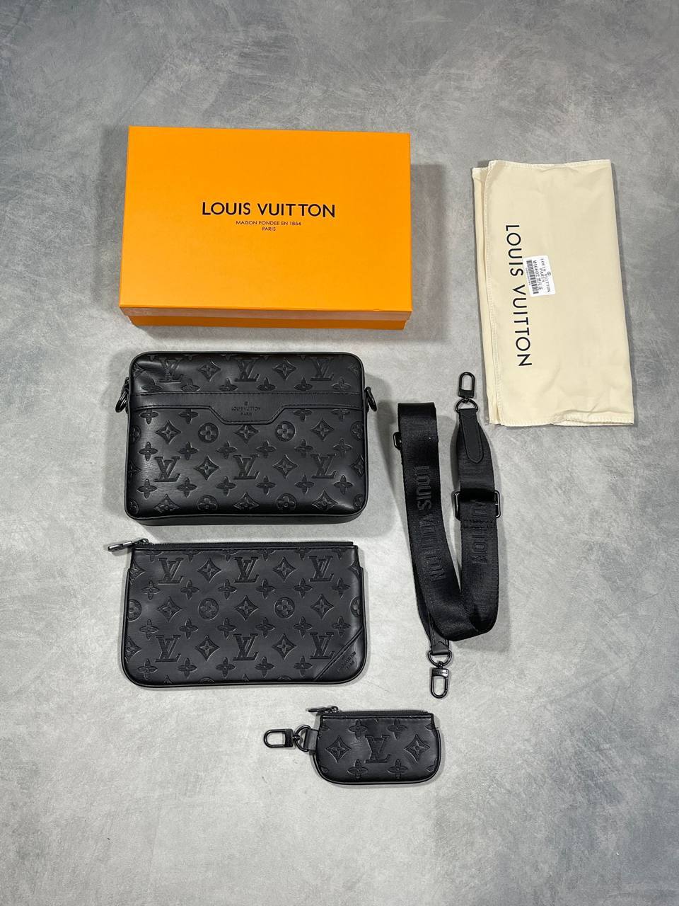 Louis Vuitton Trio Messenger Bag