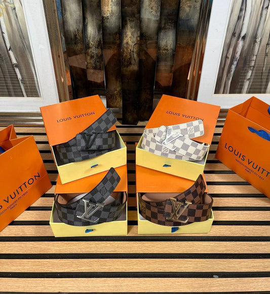 Louis Vuitton 40mm Reversible Belt with LV Initiales buckle