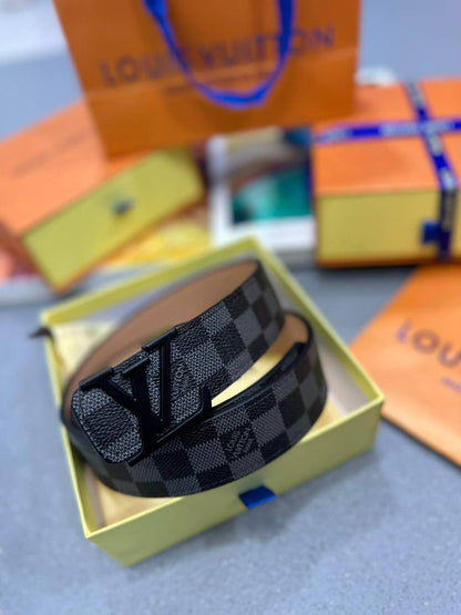 Louis Vuitton 40mm Reversible Belt with LV Initiales buckle