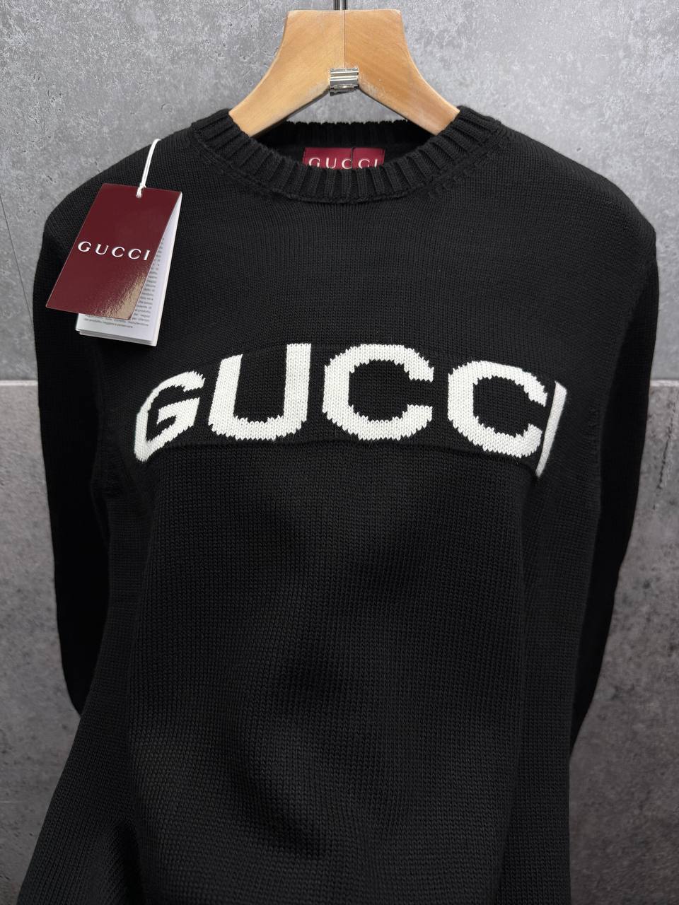 Gucci Crewneck Logo-Embroidered Wool Jumper.