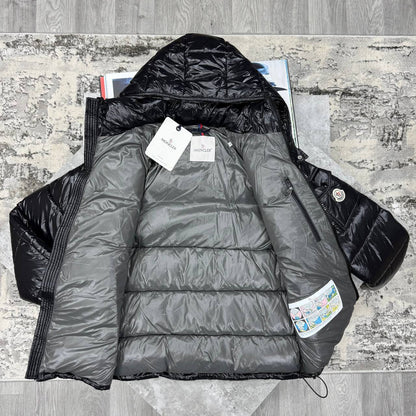Moncler Maya Hooded Short Down Jacket Crafted from Glossy Nylon Laqué.