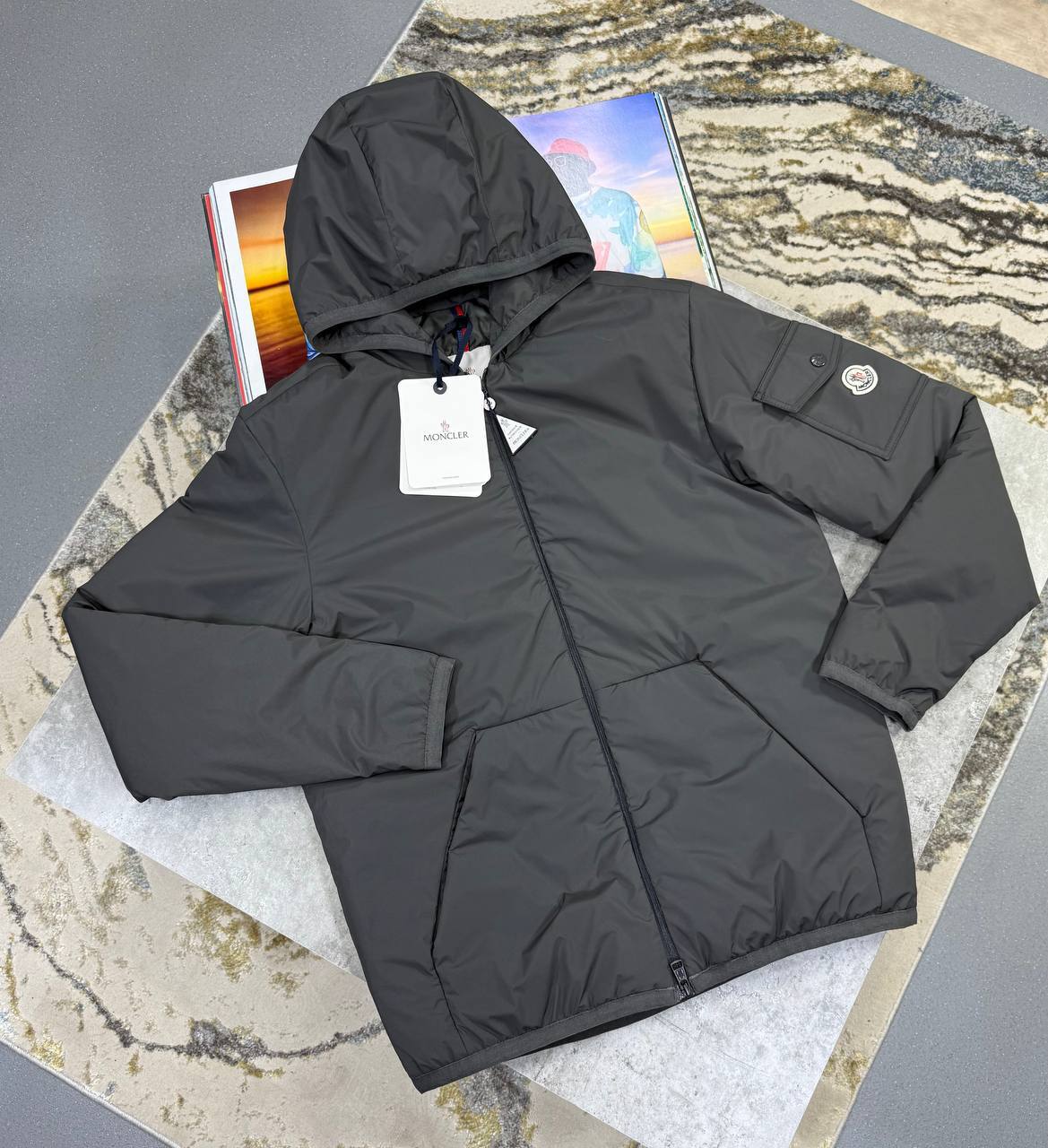 Moncler Monteynard Hooded Short Down Jacket