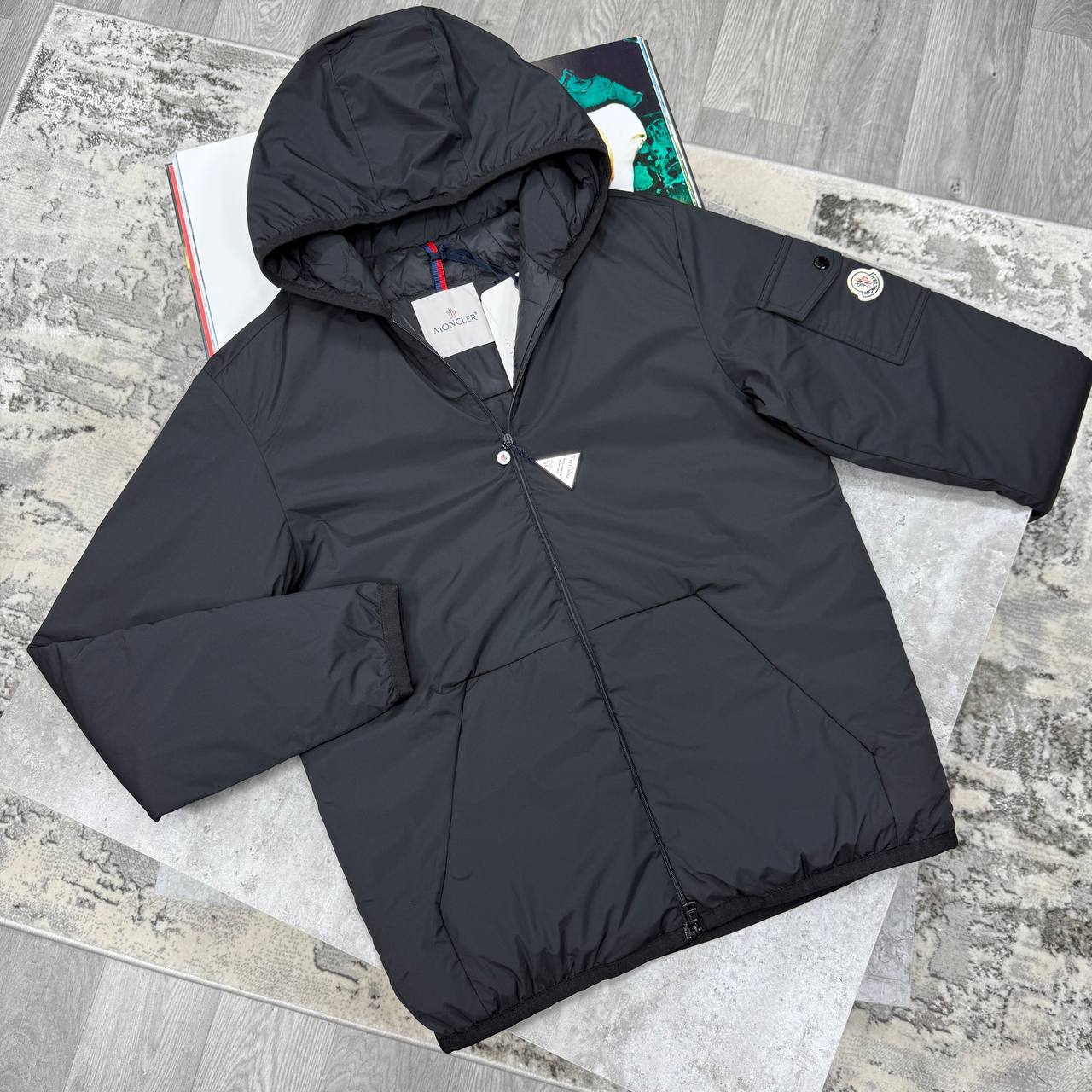 Moncler Monteynard Hooded Short Down Jacket