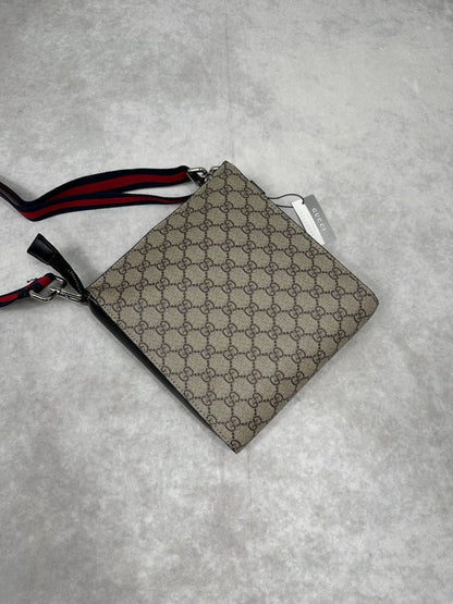Gucci GG Supreme Canvas Messenger Bag with Dust Bag