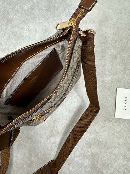 Gucci GG Supreme Canvas Messenger Bag with Dust Bag