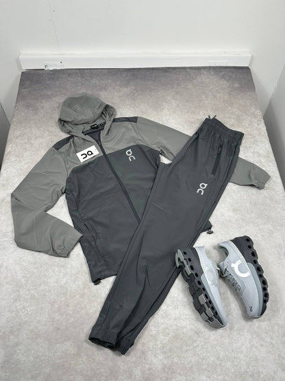 On Cloud Running Performance Athletic Tracksuit