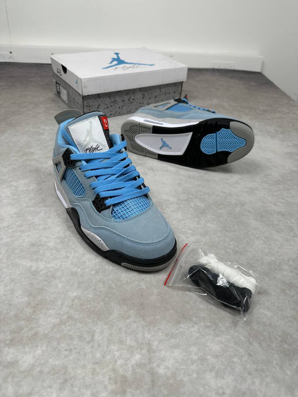 Nike Air Jordan 4 Retro Sneakers