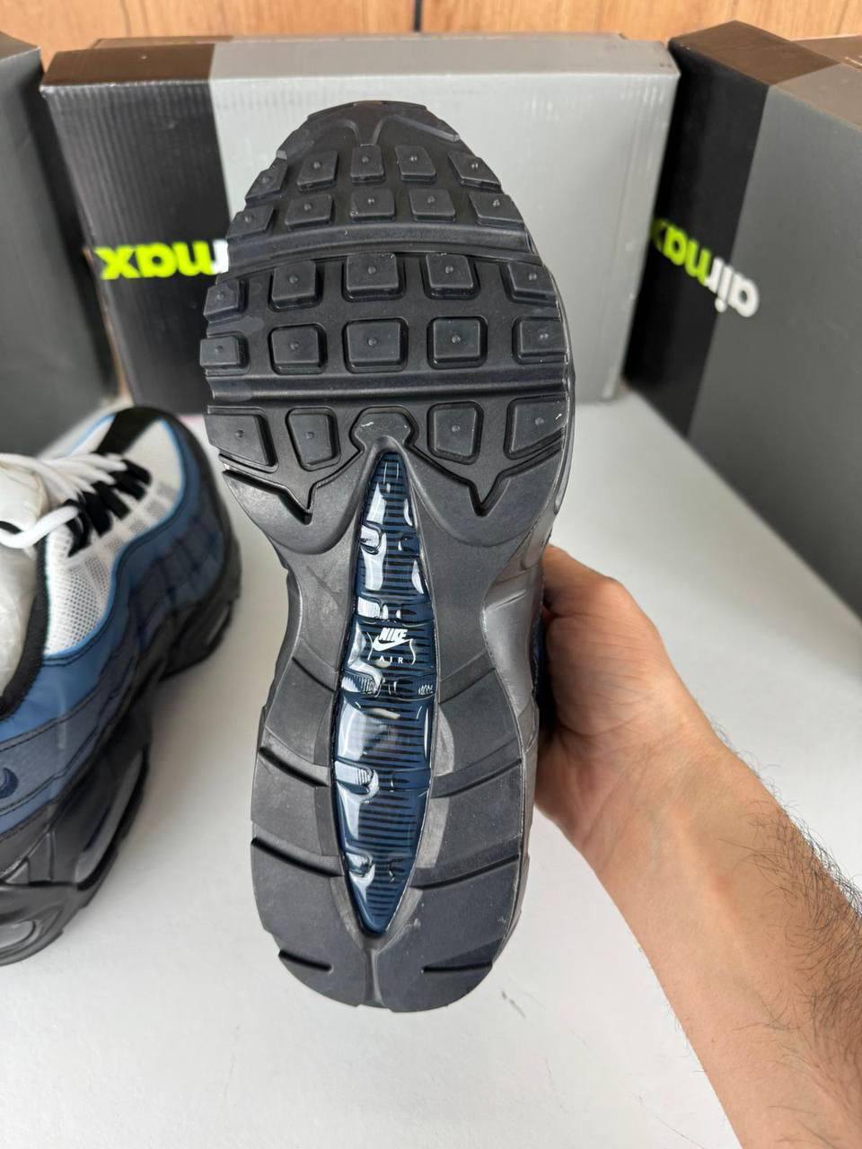 Nike Air Max 95 Essential Sneakers