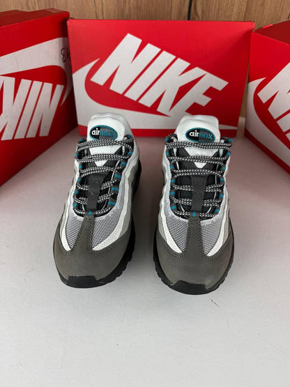 Nike Air Max 95 Sneakers in Iconic Design