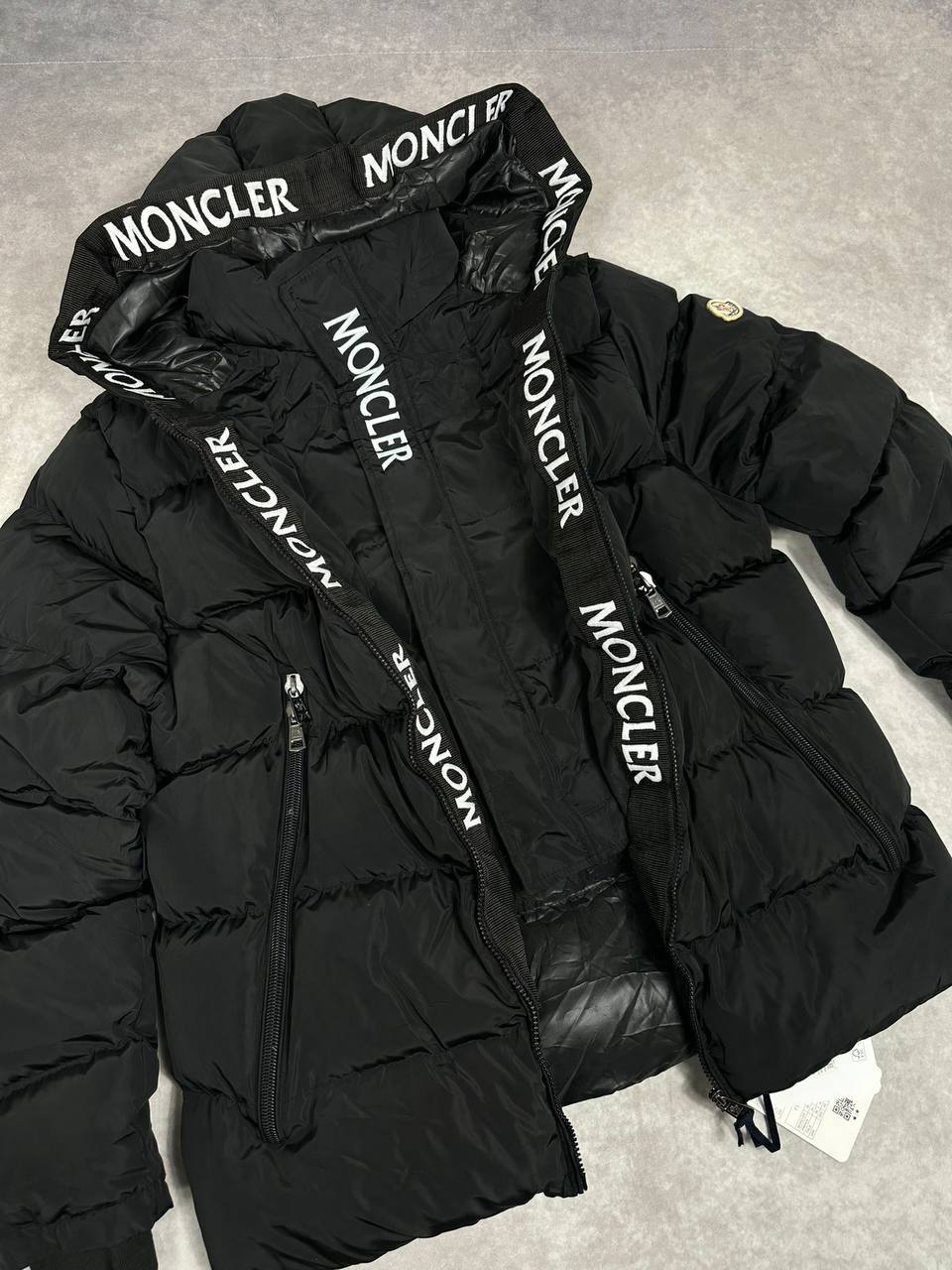 Moncler Montcla Down Jacket